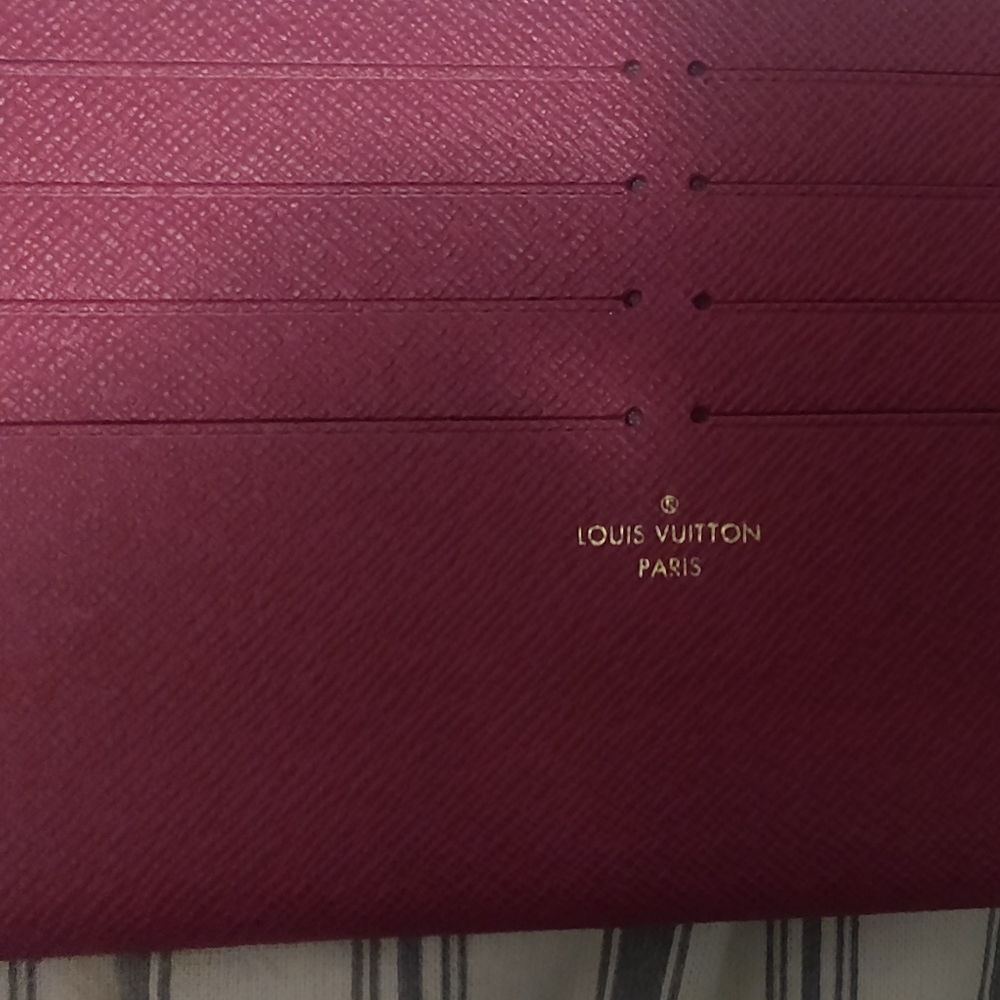 Louis Vuitton card insert